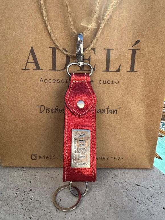Llavero cuero rojo bright